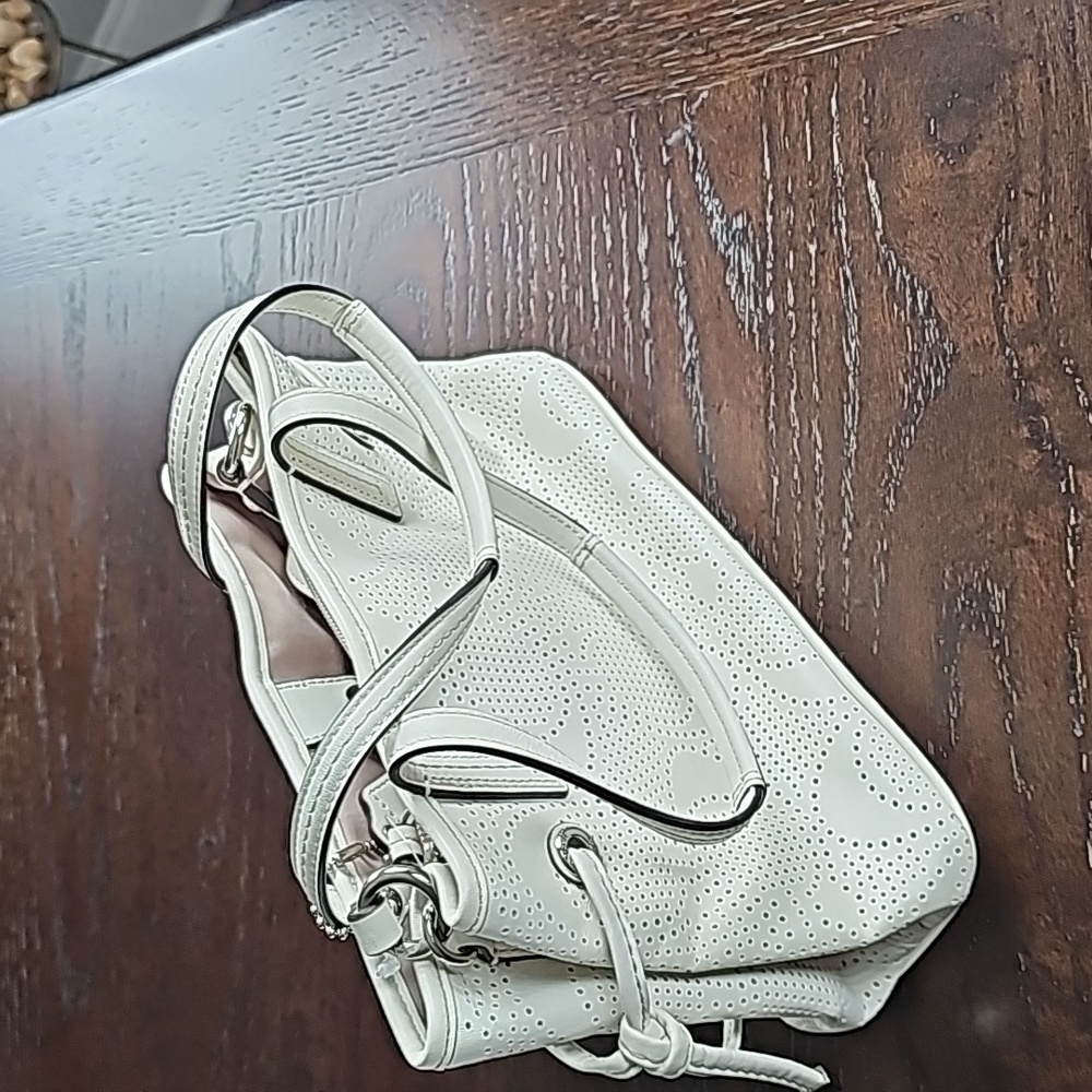 Hand bag - Picture 2 of 2